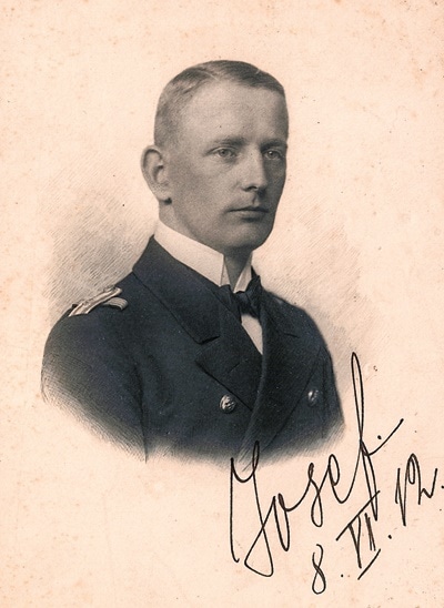 Porucznik marynarki Józef Unrug w czasach służby w Kaiserliche Marine. 